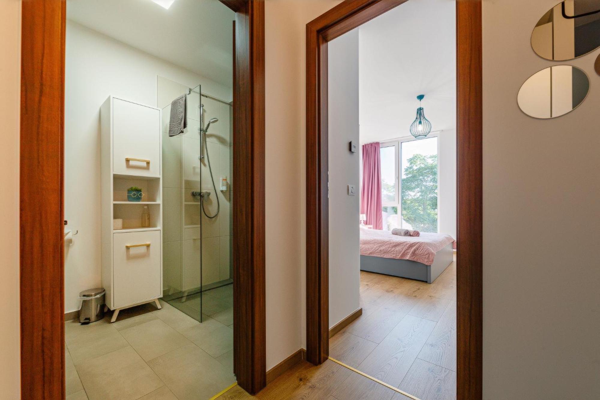 B14-Exclusive Apartment&Parking ティミショアラ エクステリア 写真